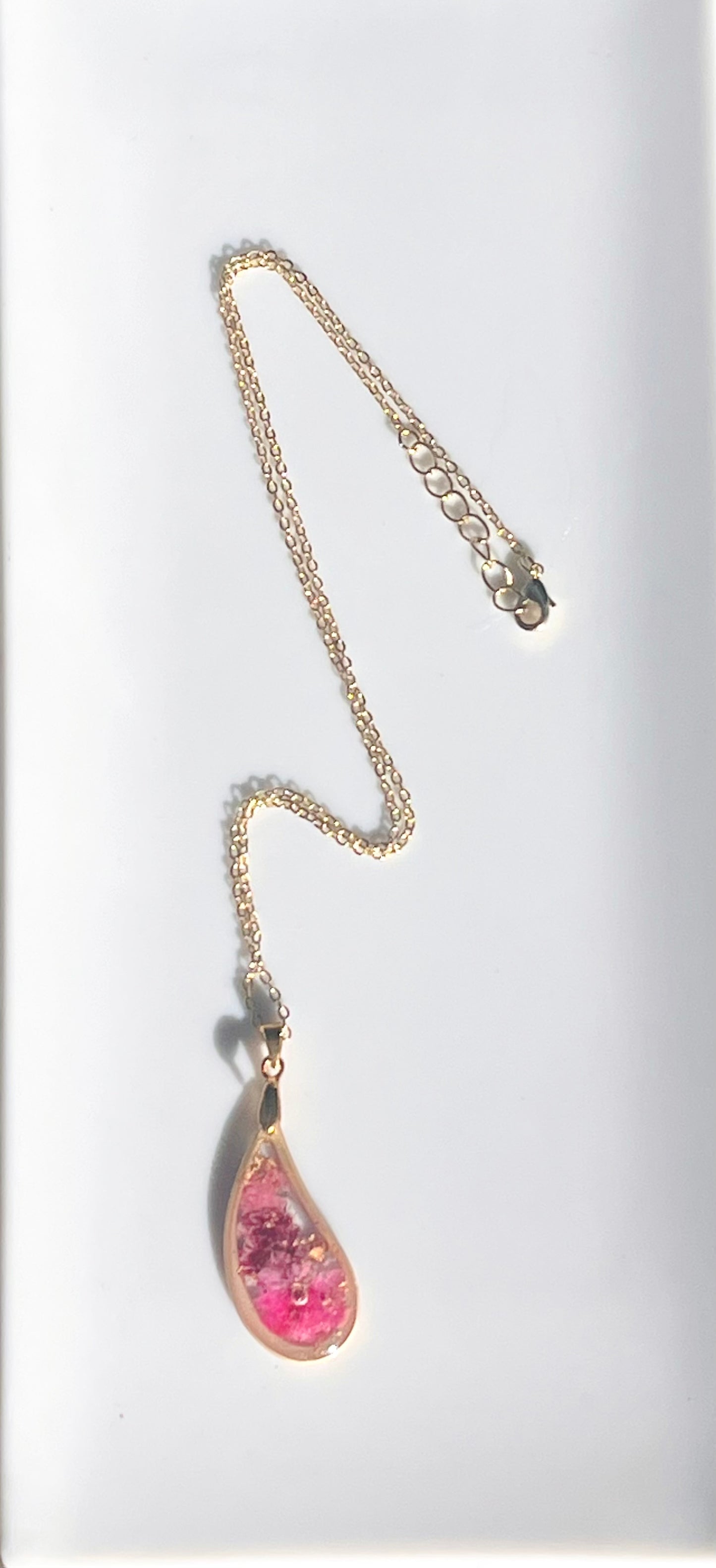 PINK FLORAL NECKLACE