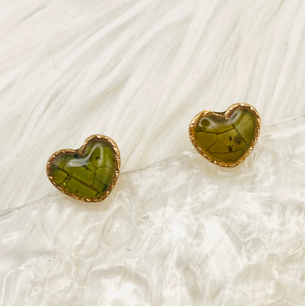 GREEN LEAF STUDS