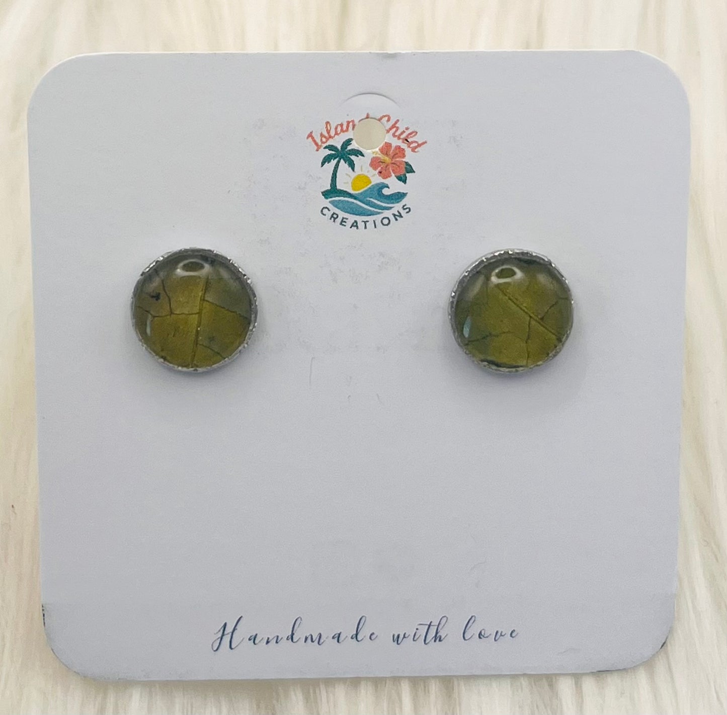 GREEN LEAF STUDS