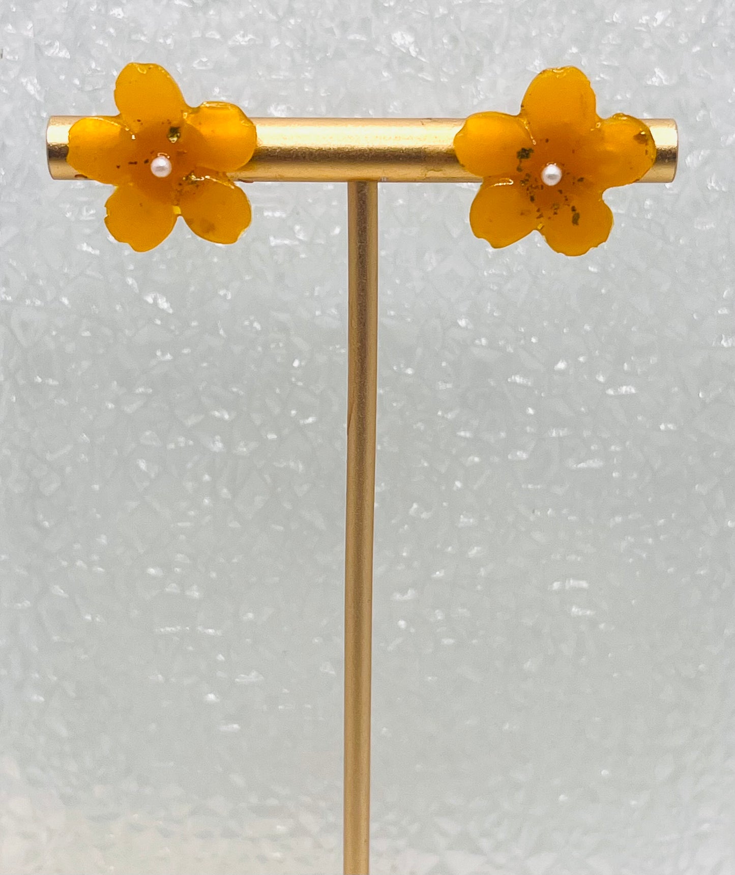 FLOWER STUDS